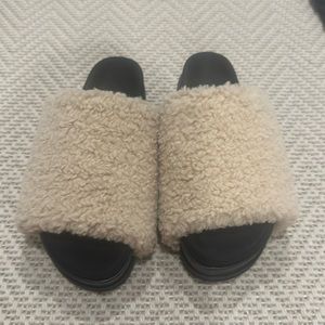 Platform Roam Sandals